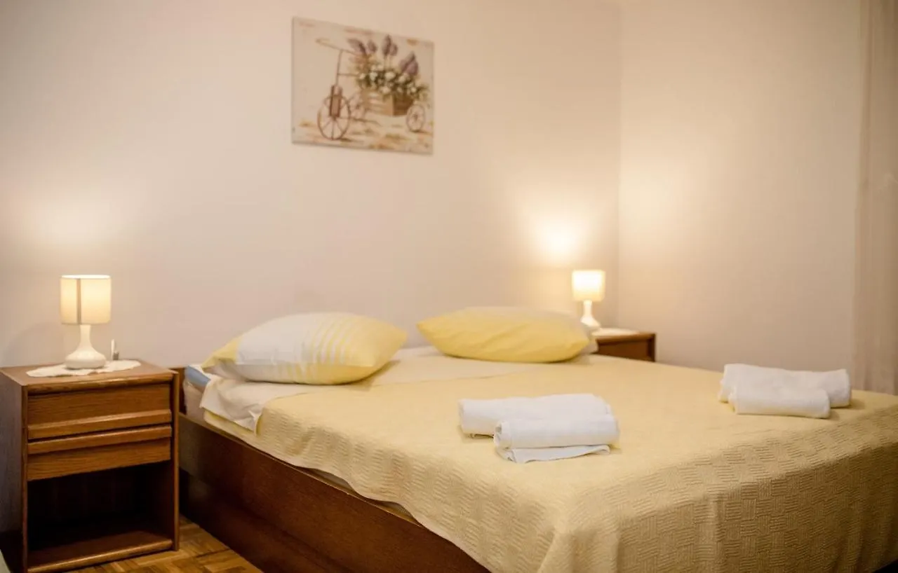 Apartments Mate Barbat na Rabu