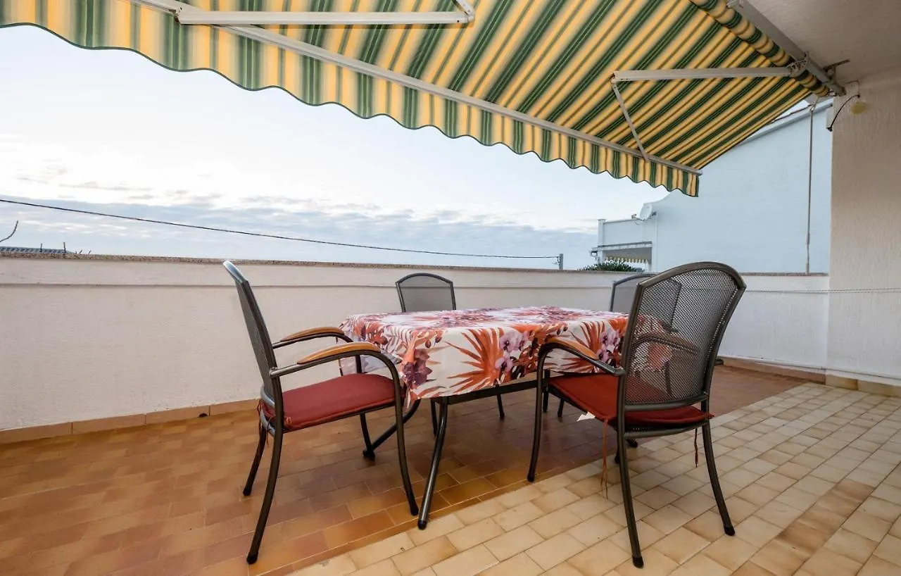 Apartments Mate Barbat na Rabu Croatia