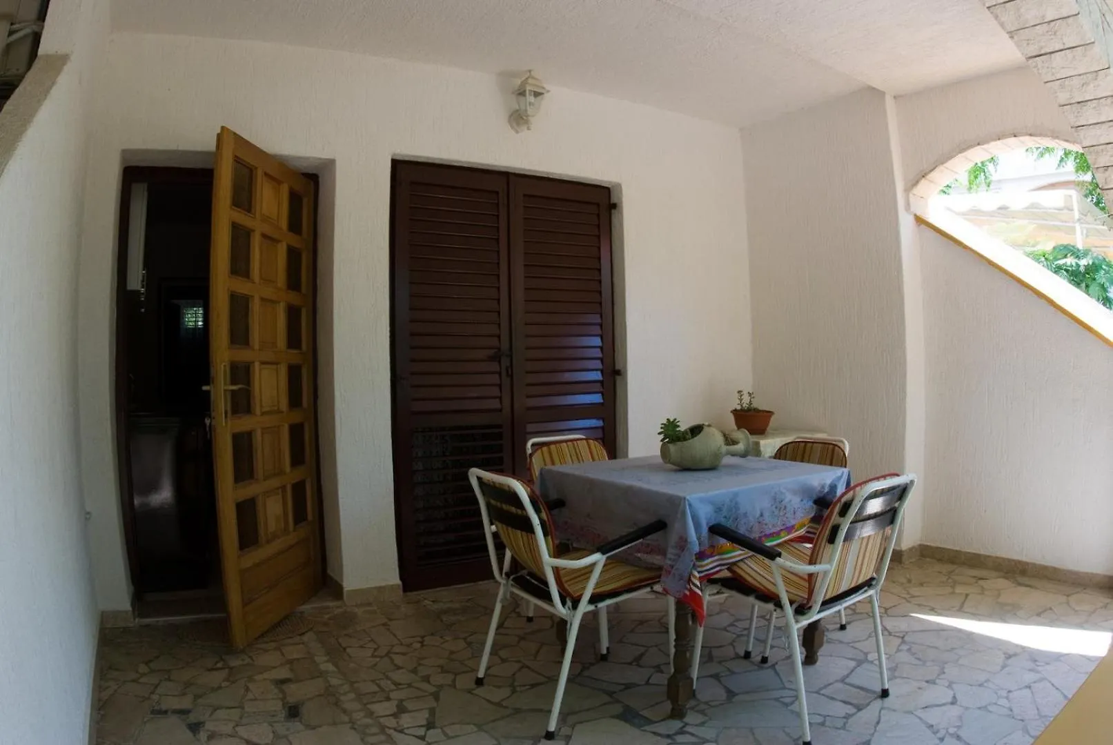 Guest house Apartments Mate Barbat na Rabu